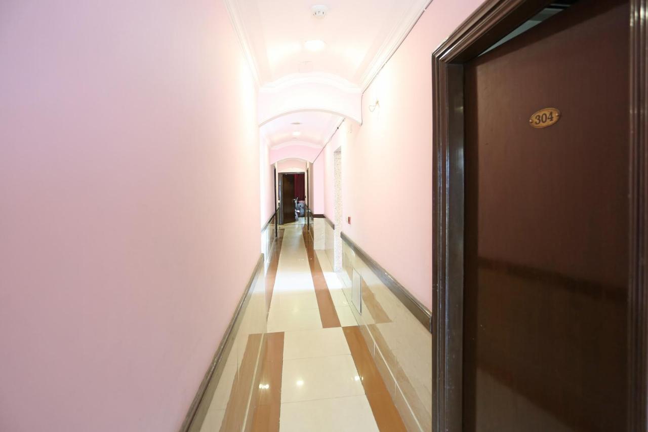Capital O 5331 Zara Grand New Delhi Exterior photo